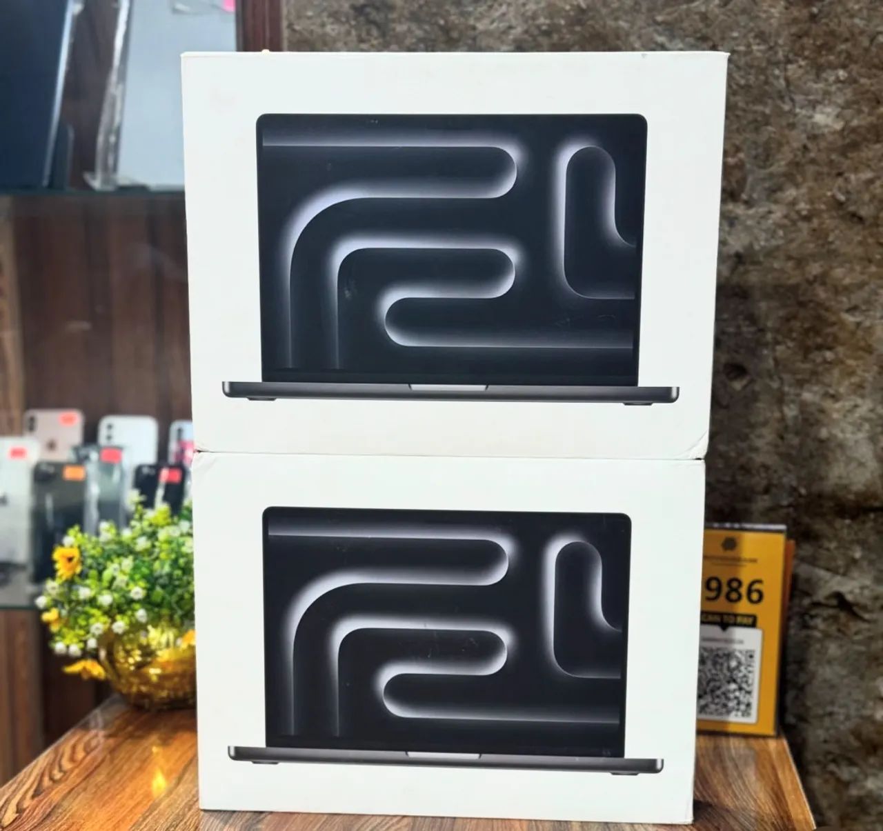 MacBook Pro M3 Max 16.2