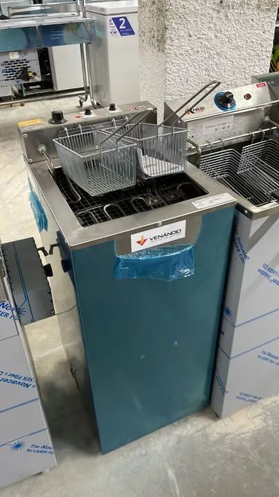 Fritadeira Elétrica 29l Agua e Óleo 5.000w  