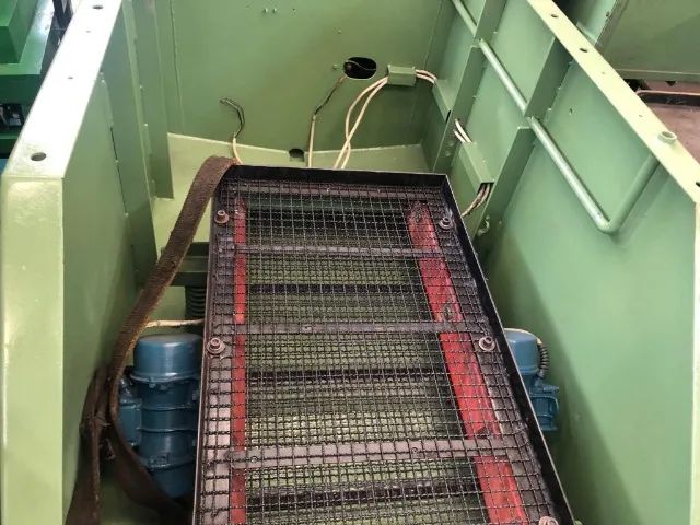 peneira vibratória usada com dois motovibradores  c contenção de fluídos  - Foto 2
