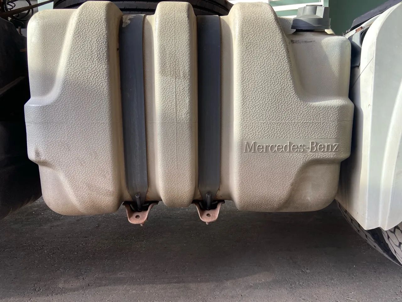 Mb 2544 6x2 - Foto 11