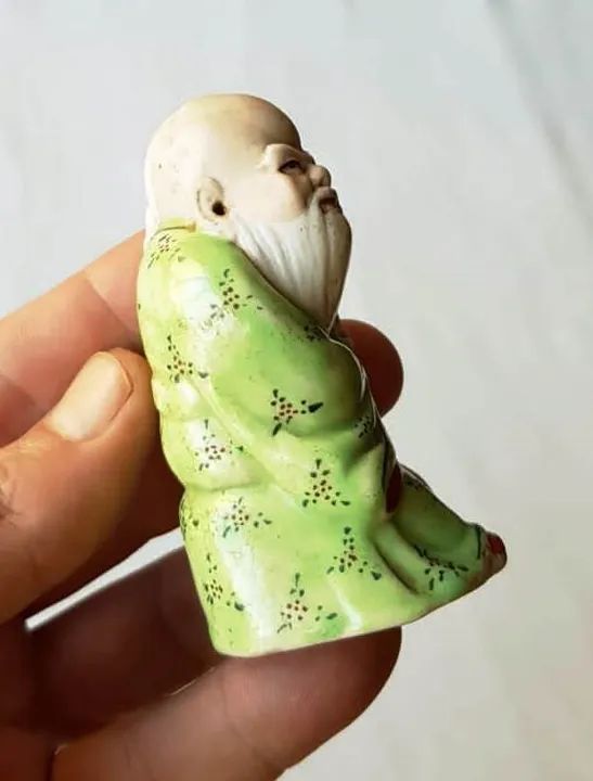 Estatueta Bibelô - Sábio Oriental - Decoração - Usado  - Foto 4