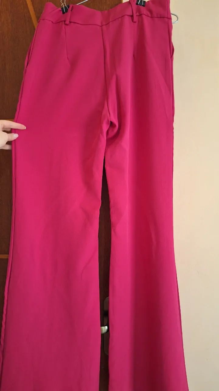 Conjunto Feminino Blazer e Calça Flare - Foto 4
