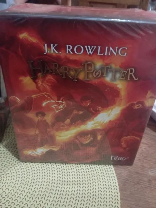 Harry Potter - box lacrado - vermelho