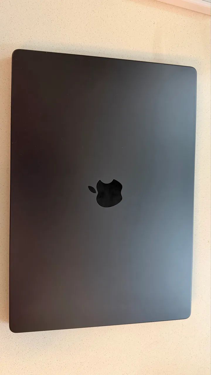 MacBook Pro 16", M3 MAX, 36GB RAM, 1TB SSD 