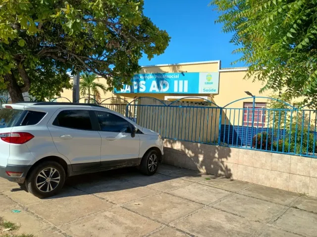 VENDE-SE PREDIO ESCOLAR EM FLORIANO