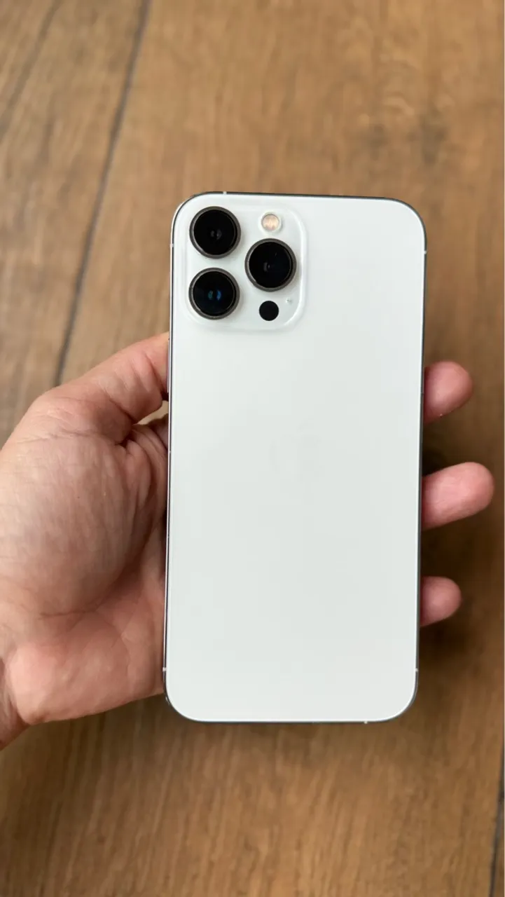 iPhone 13 Pro Max 256 GB Branco - Excelente desempenho