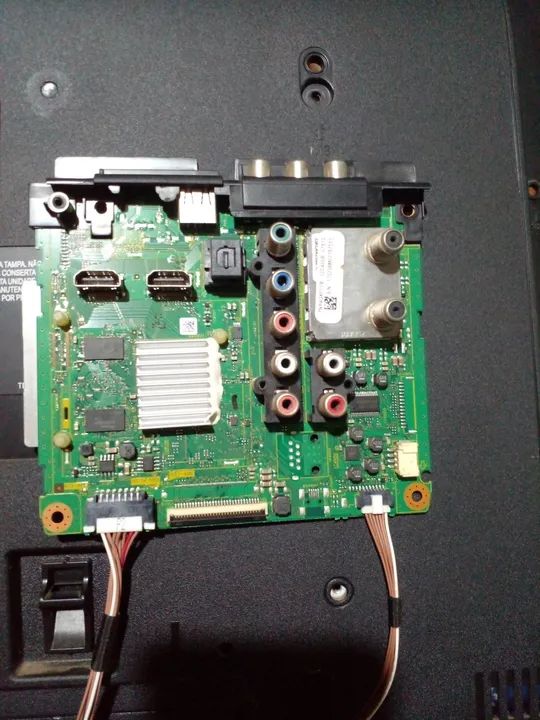 Placa principal tv Panasonic tc-32d400b  - Foto 3