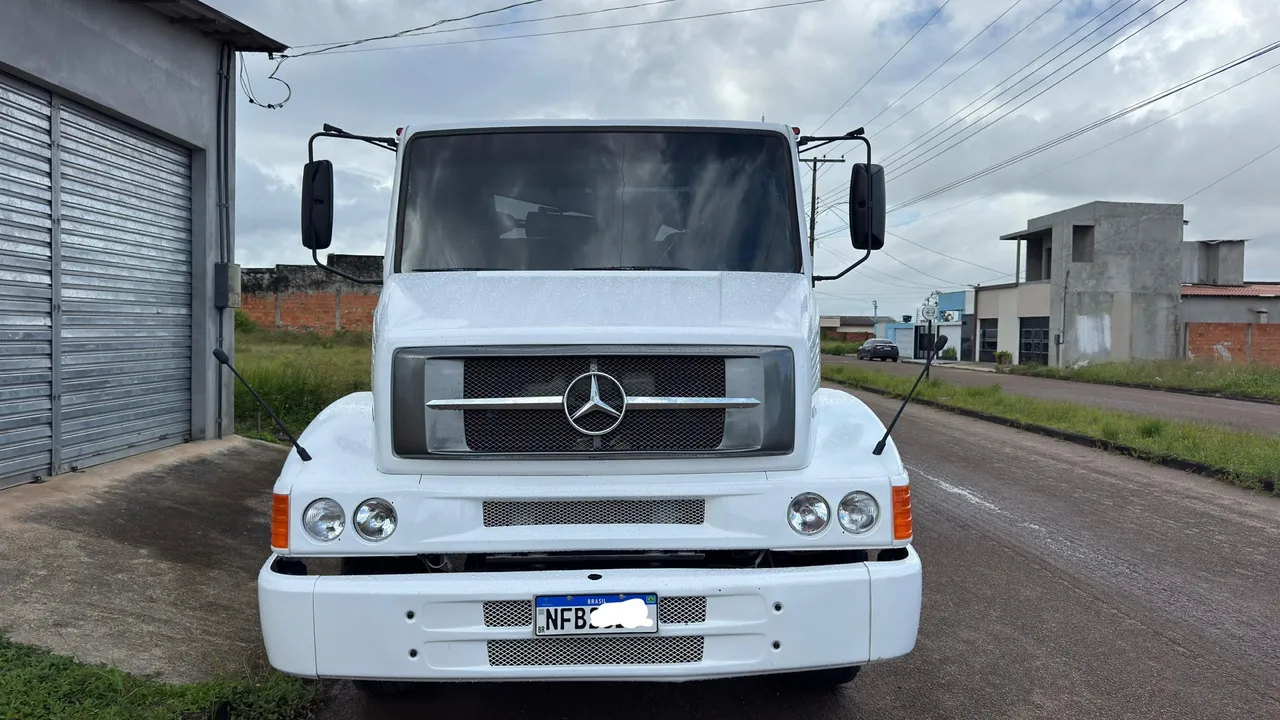 Caminhão MB 1620 Munck
