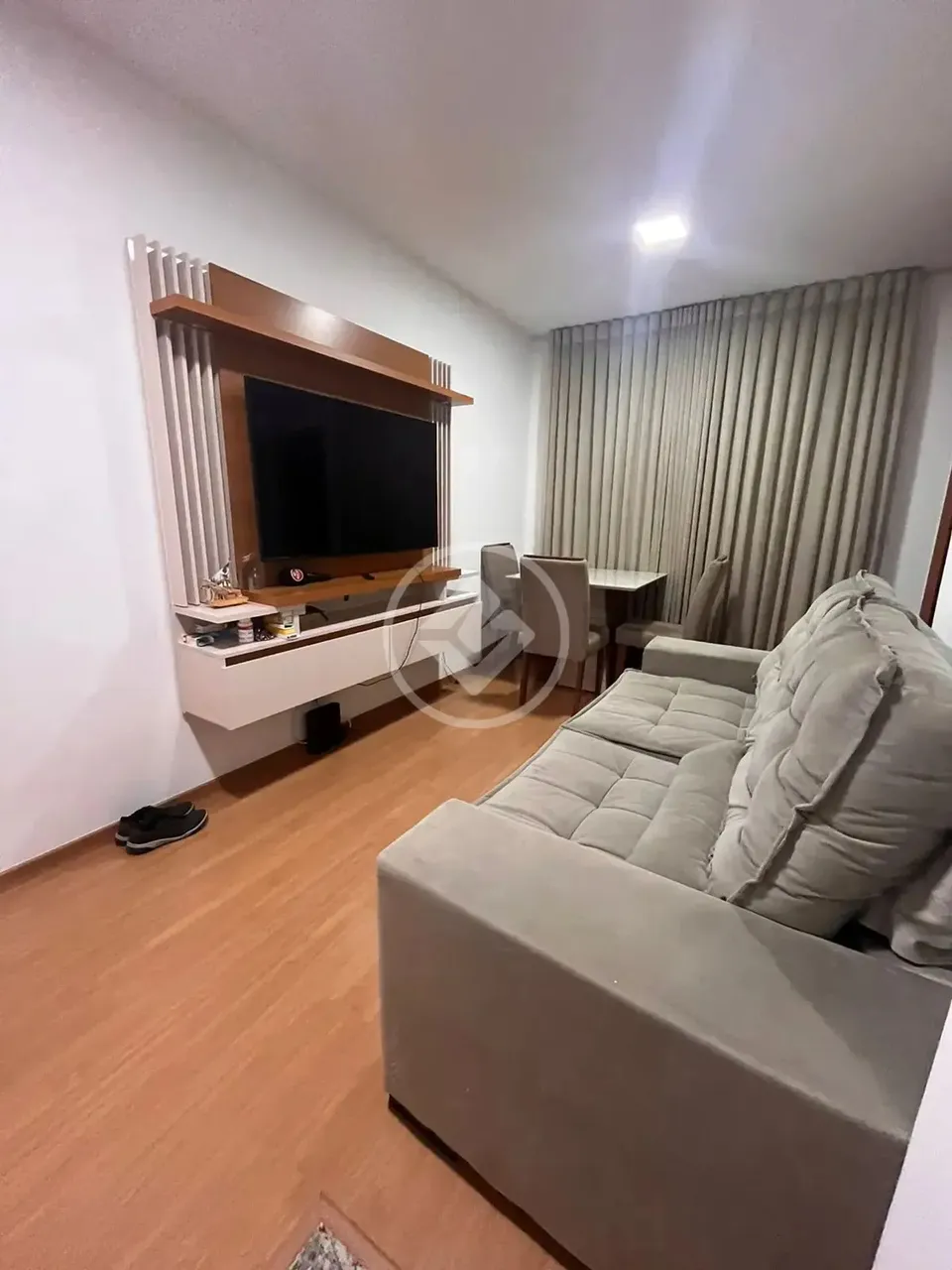 Apartamento à venda no Porto com dois quartos 1 banheiro e com móveis. codigo: 127978