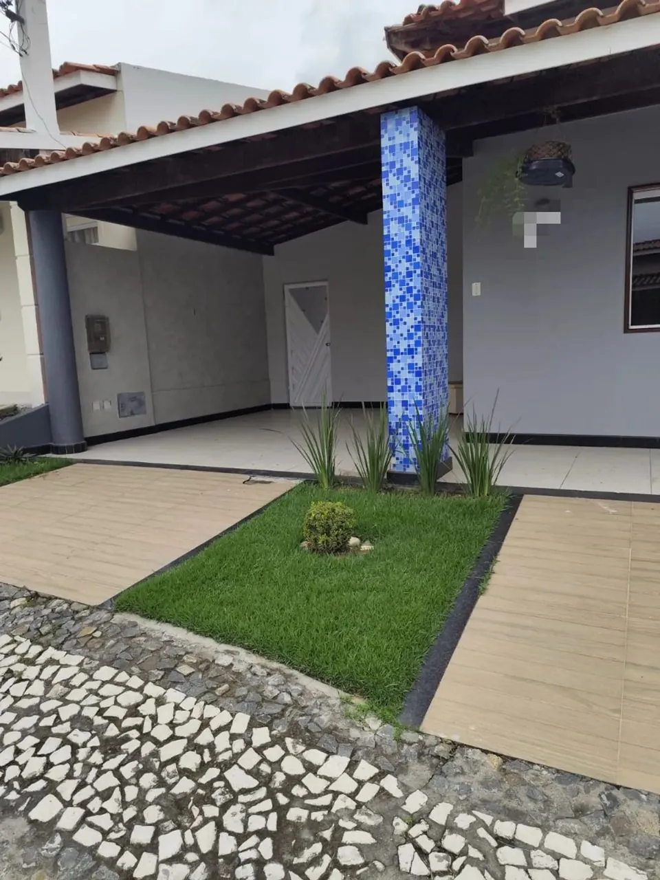 ALUGO EXCELENTE CASA NO CONDOMINIO SAPHIRE - PEDRA DO DESCANSO