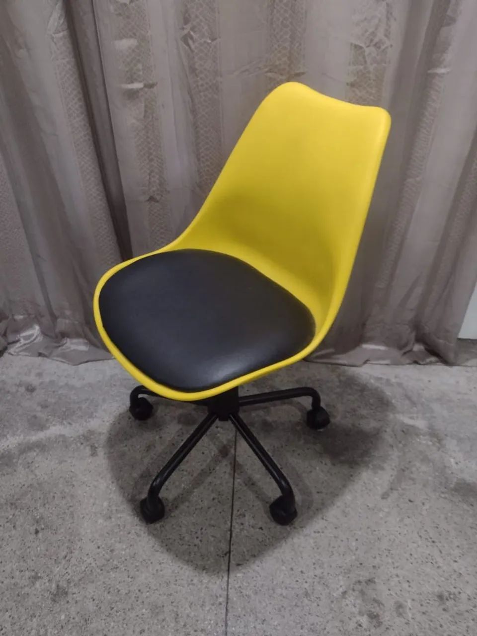 Cadeira de escritório 
