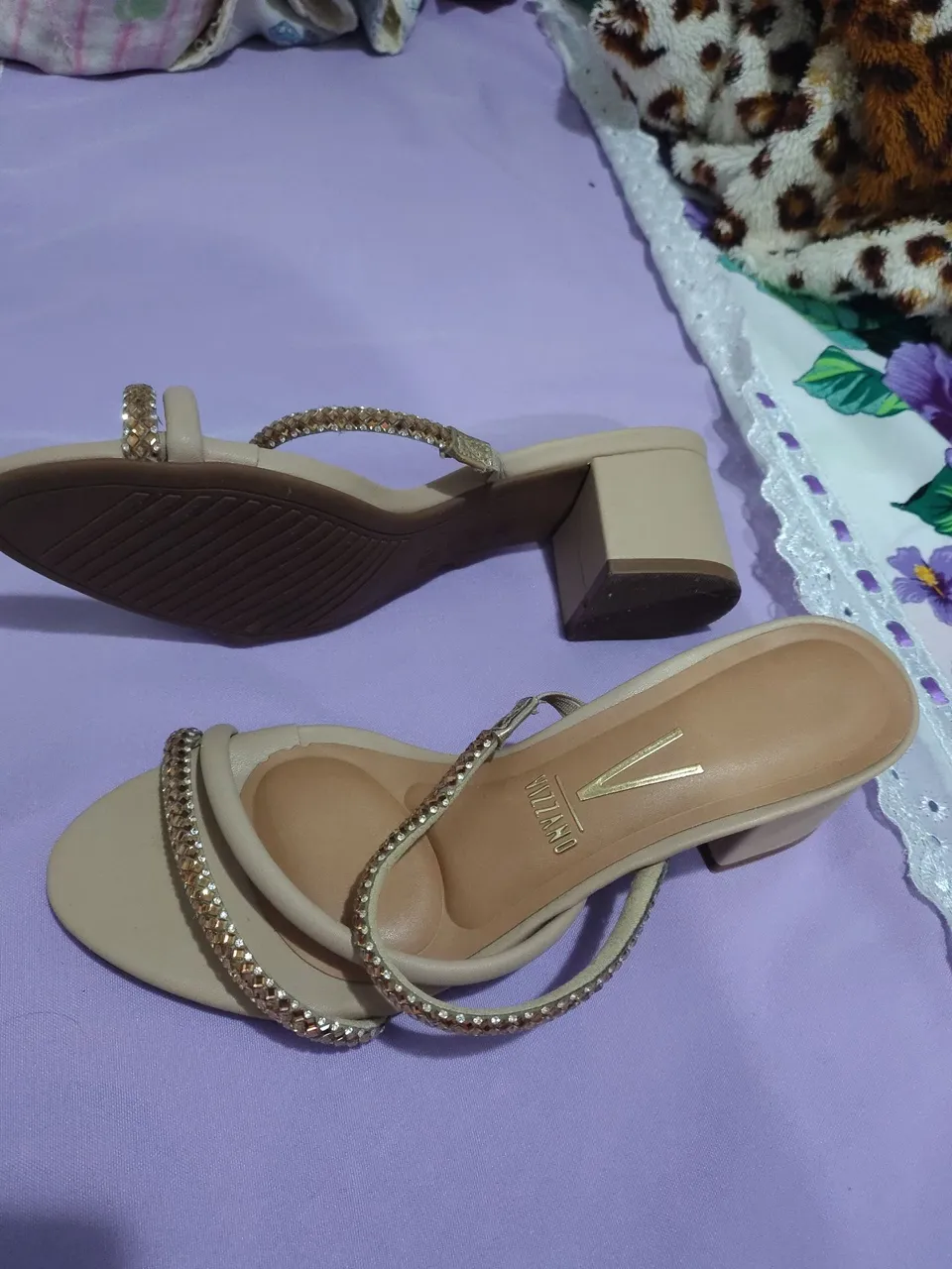 Sandália Feminina Vizzano Bege com Strass
