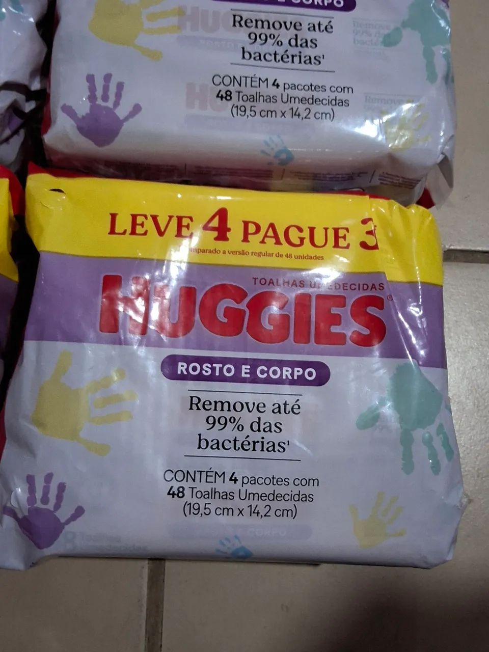 Lenços Umedecidos Huggies Rostos e Corpo - Leve 4 Pague 3 - Foto 2
