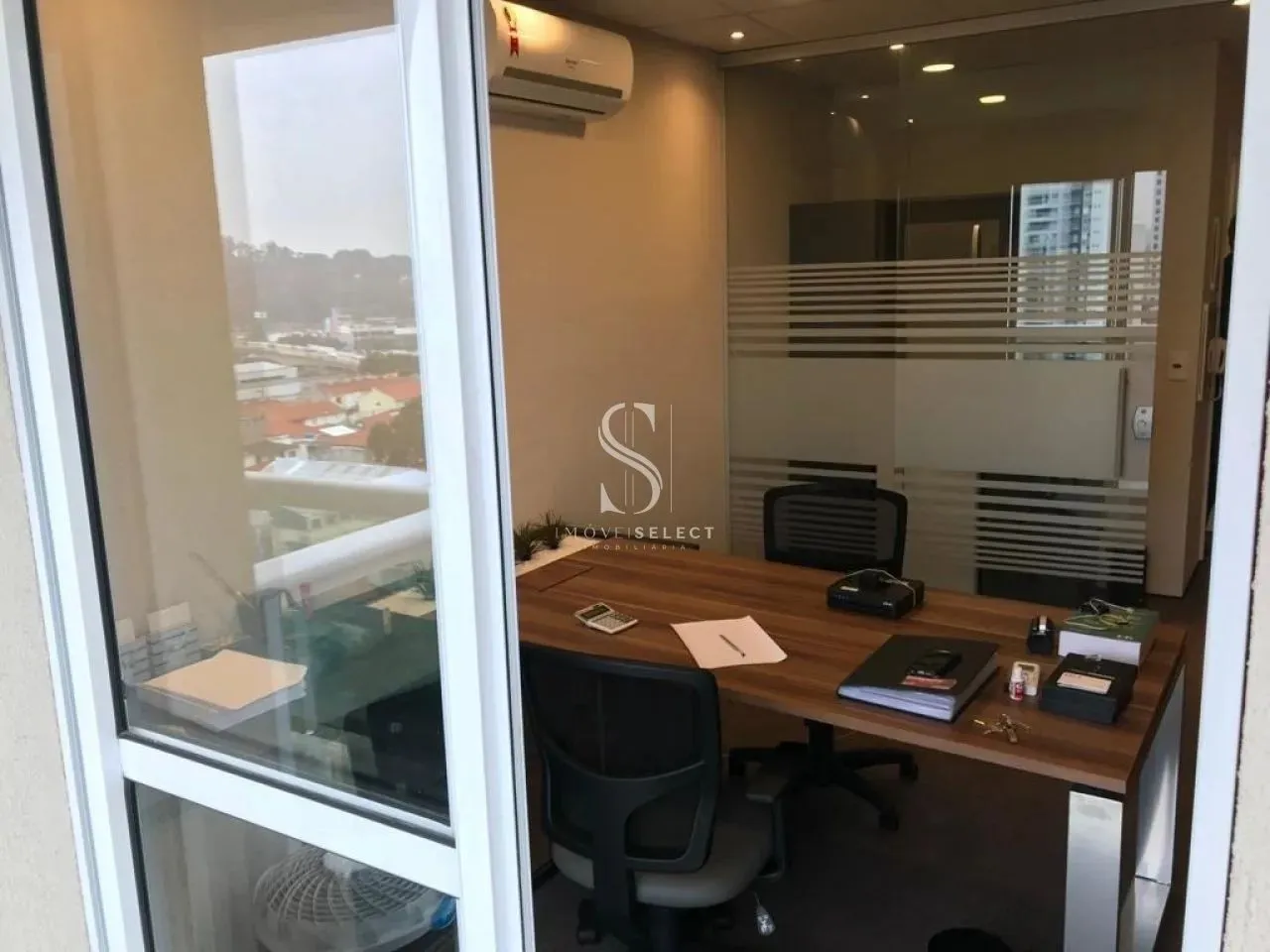 Condomínio Thera Office Faria Lima. Sala Comercial - 40m² 1 banheiro, 1 vaga