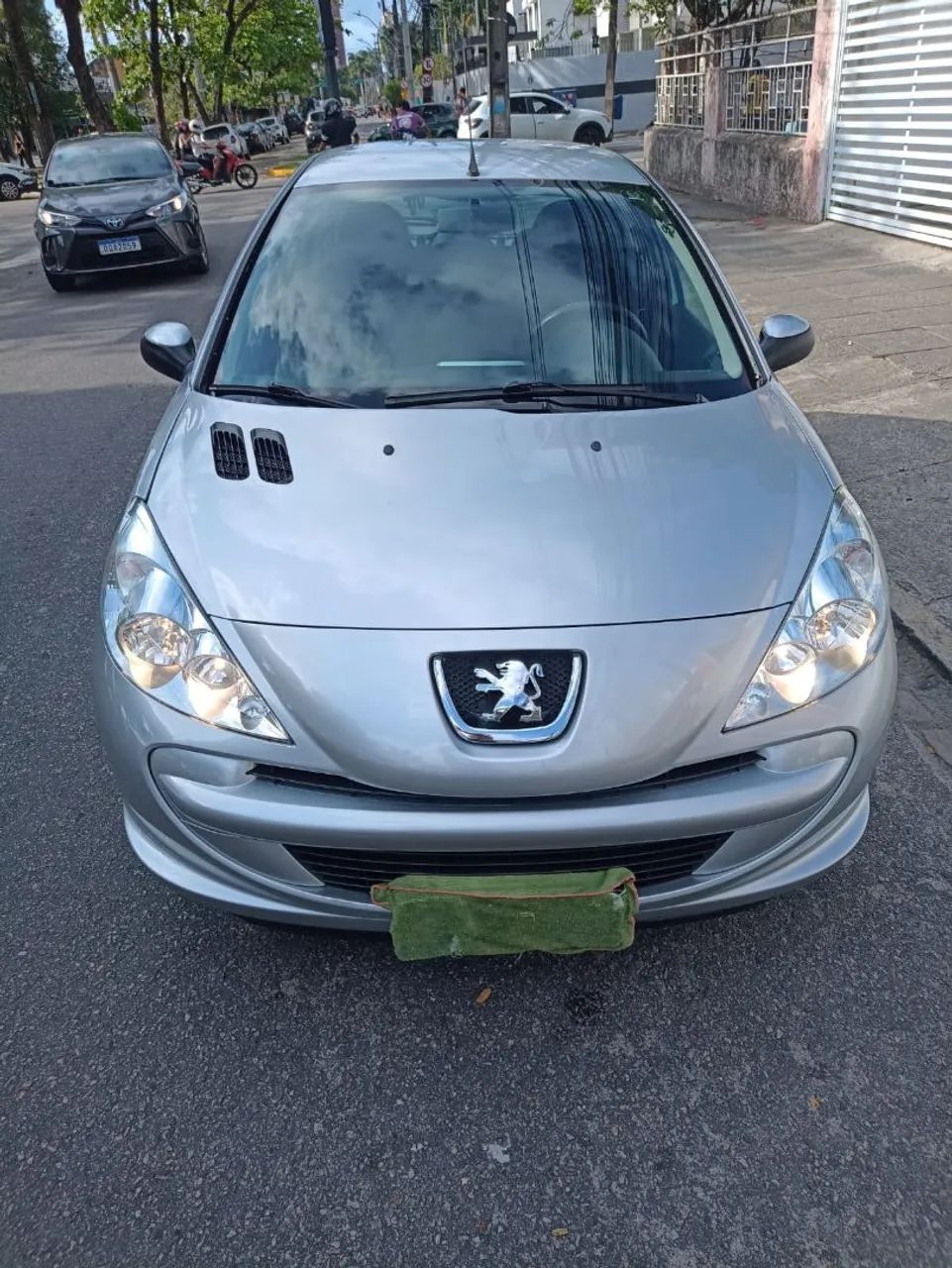 Peugeot 207 207 Active 1.4 Flex 8V 5p 2014