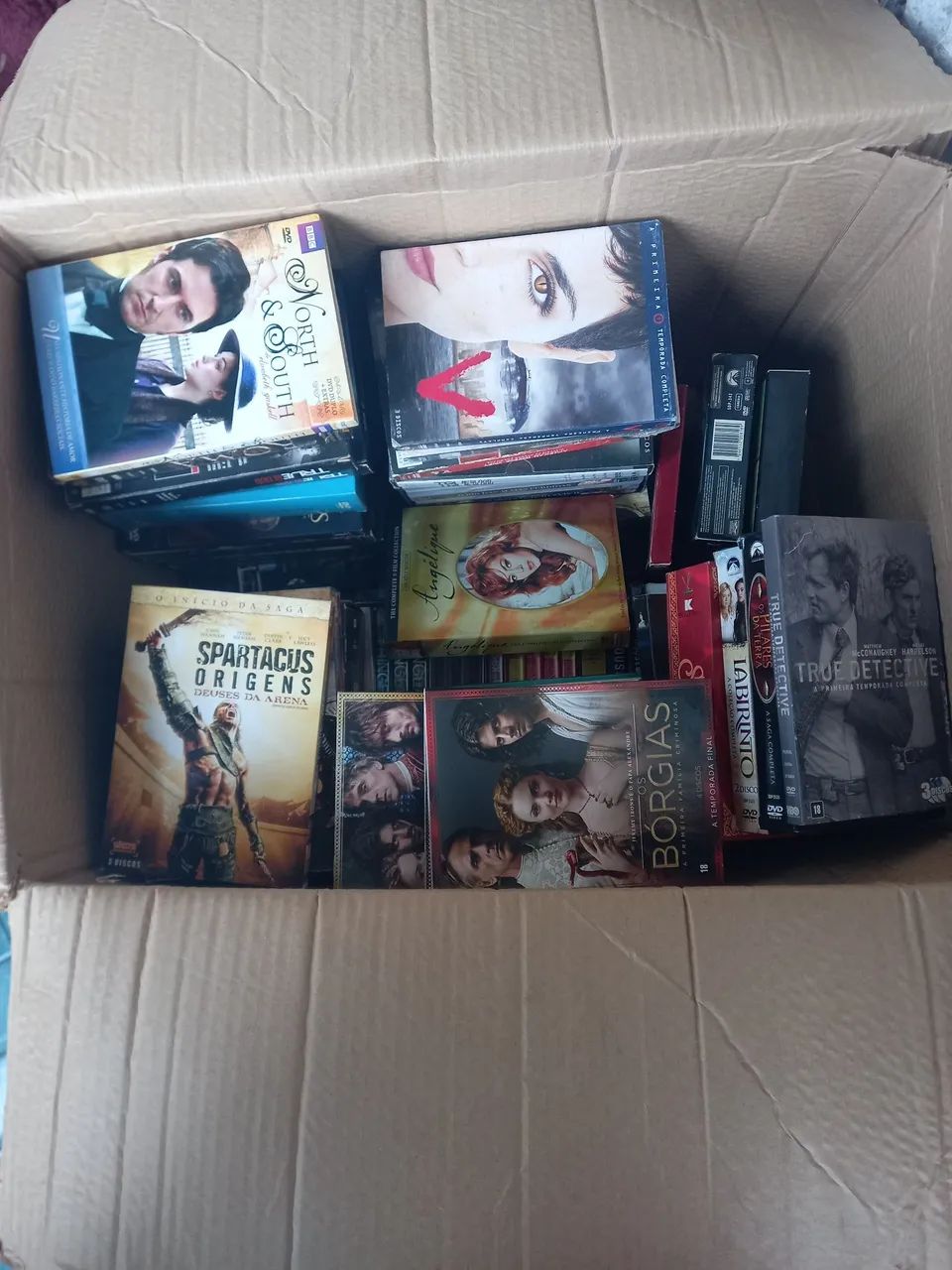 Lote com 60 box de séries (253 discos) - Foto 3