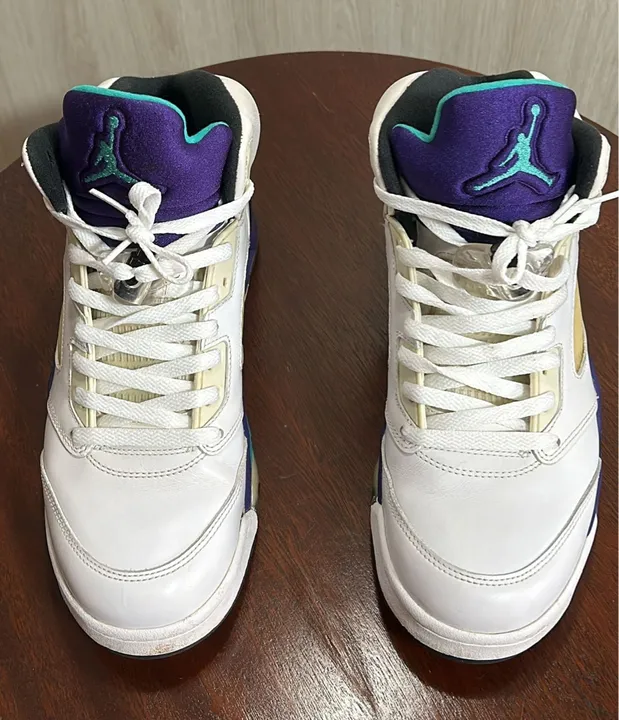 Tênis Air Jordan 5 Retro - Branco, Roxo e Verde