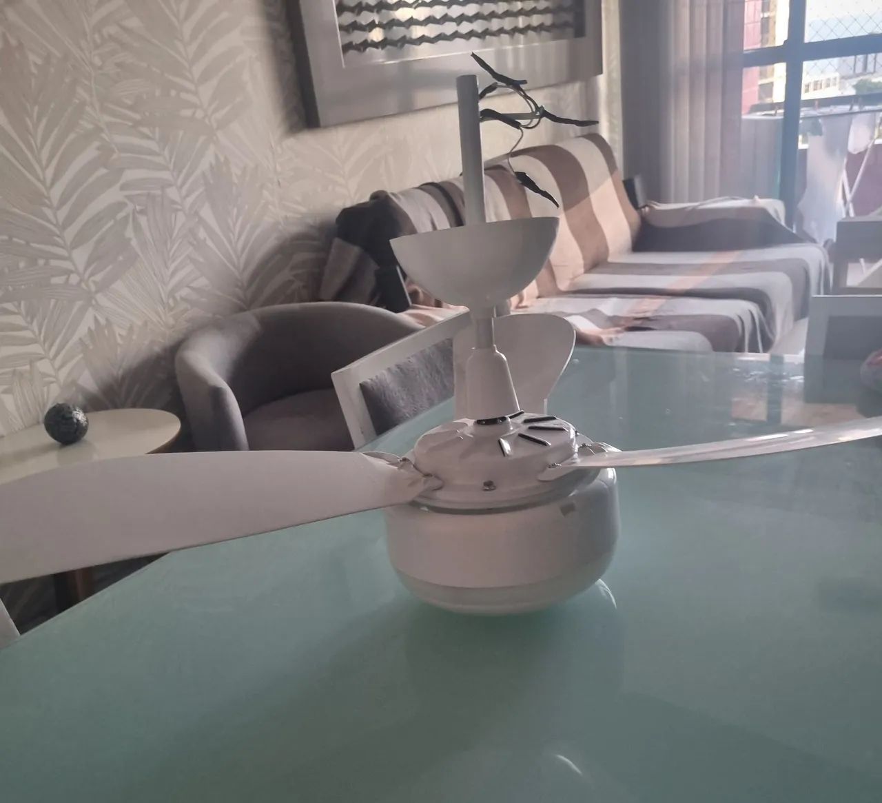 Ventilador de teto ventisol novo c lâmpada e 3 velocidades - Foto 4