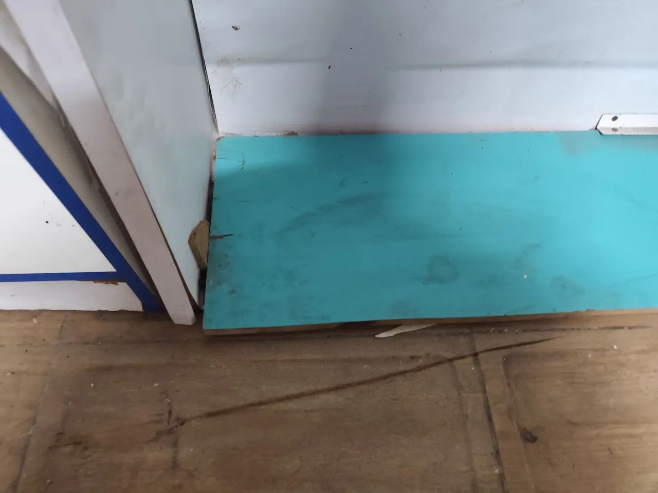 Expositores de madeira e vidro  - Foto 4