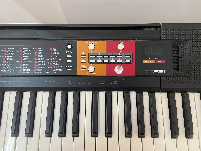 Teclado Yamaha PSR F51