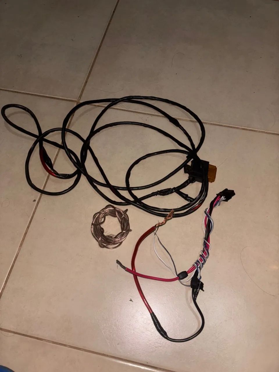 Subwoofer JBL SW68A-MS amplificado  - Foto 4