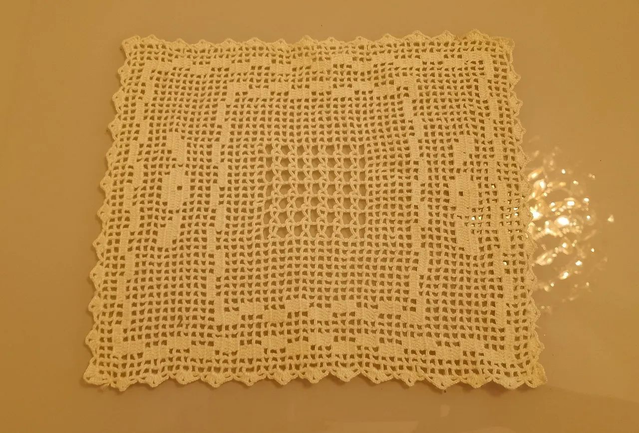 Centro de mesa em crochê artesanal - Foto 2