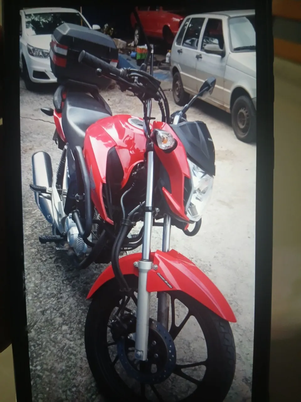 Moto parada por isso estão vendendo