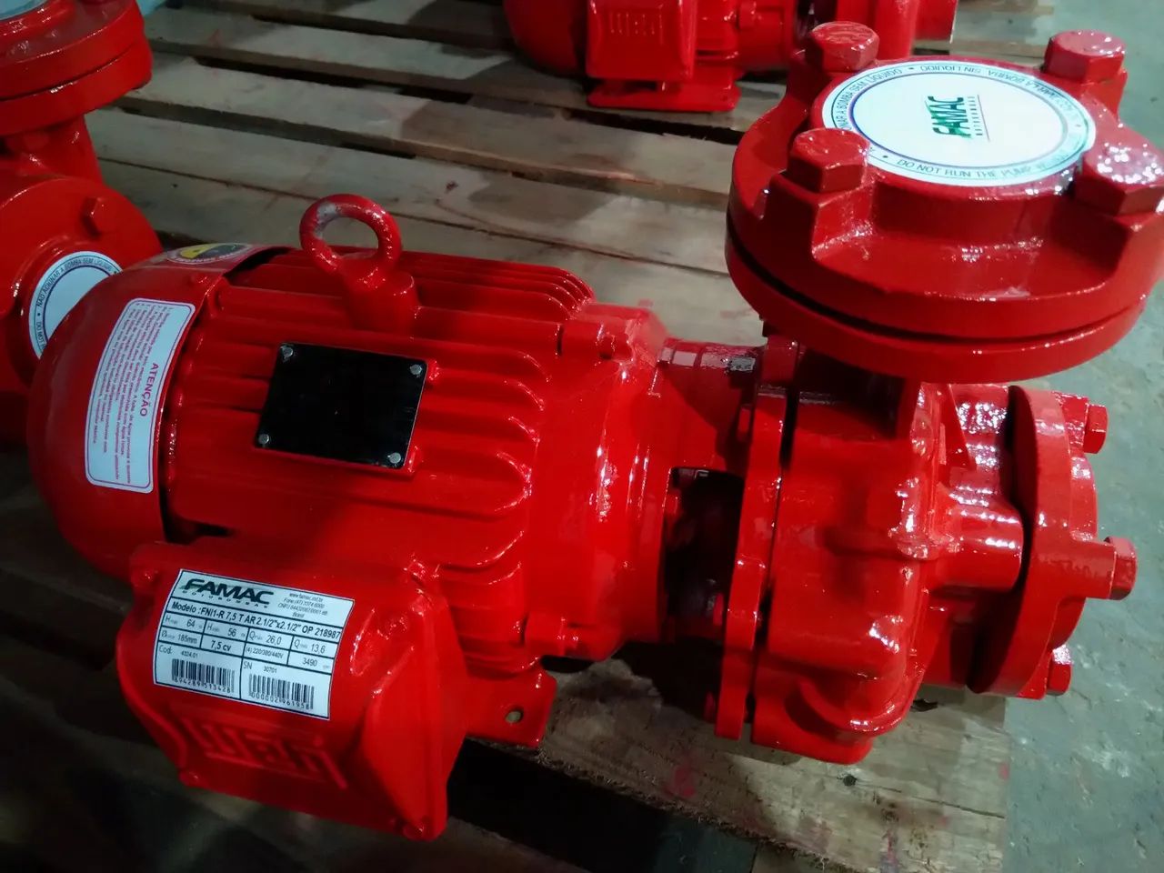 Bomba de incêndio 7,5cv 64629338049153123