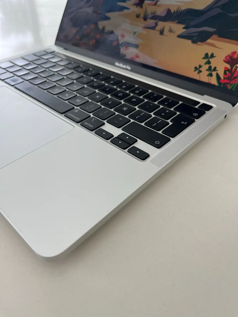 Apple MacBook Pro 13インチ M1 256GB Macbook Air 13,3” Apple M1 8GB - 256GB SSD Dourado - Macbook