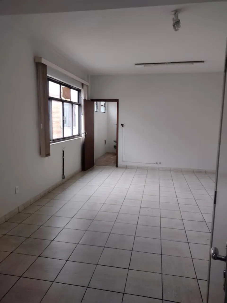 Alugo Sala Grande no Centro BH para escritório e consultório