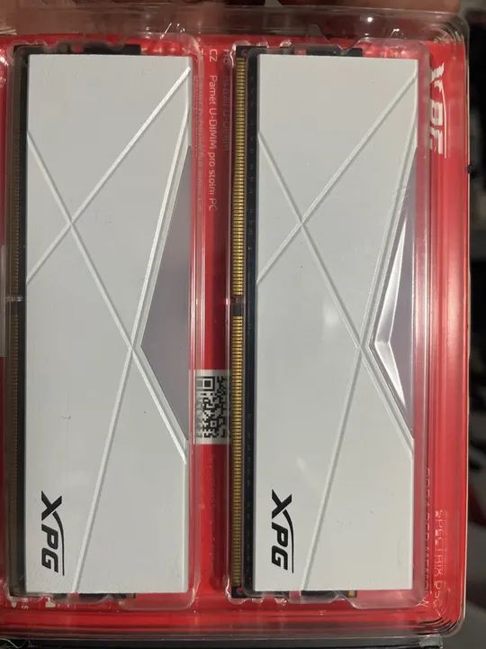 Memória RAM XPG Spectrix D50 32GB DDR4 RGB 4133MHz - Foto 2