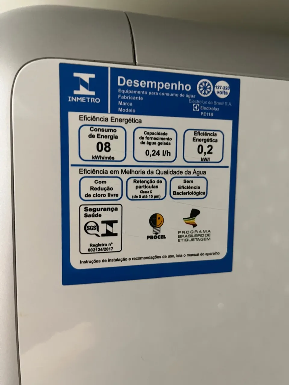 Bebedouro purificador de água Electrolux com defeito 