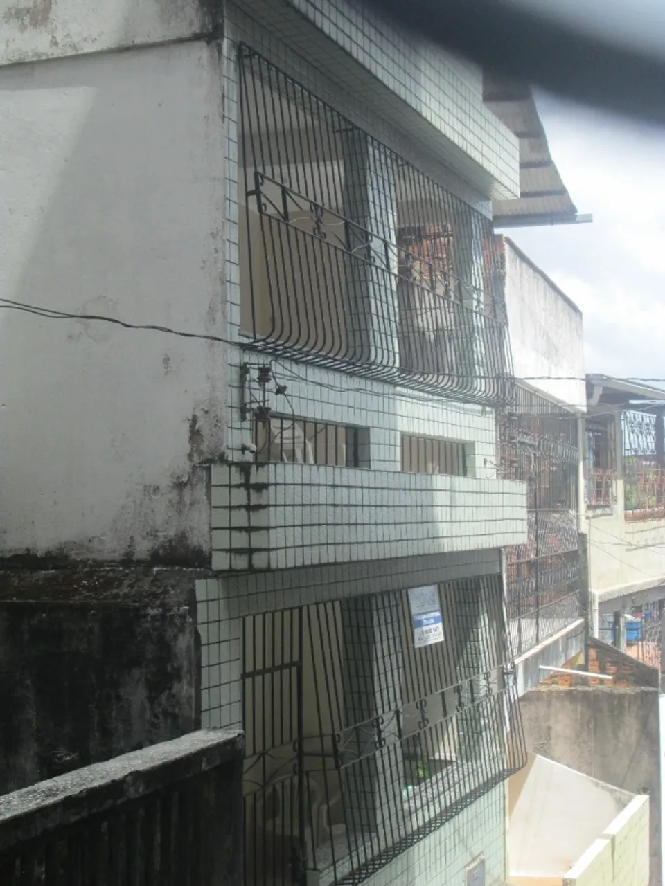VENDO CASA COM 3 SUÍTES NO CURUZU