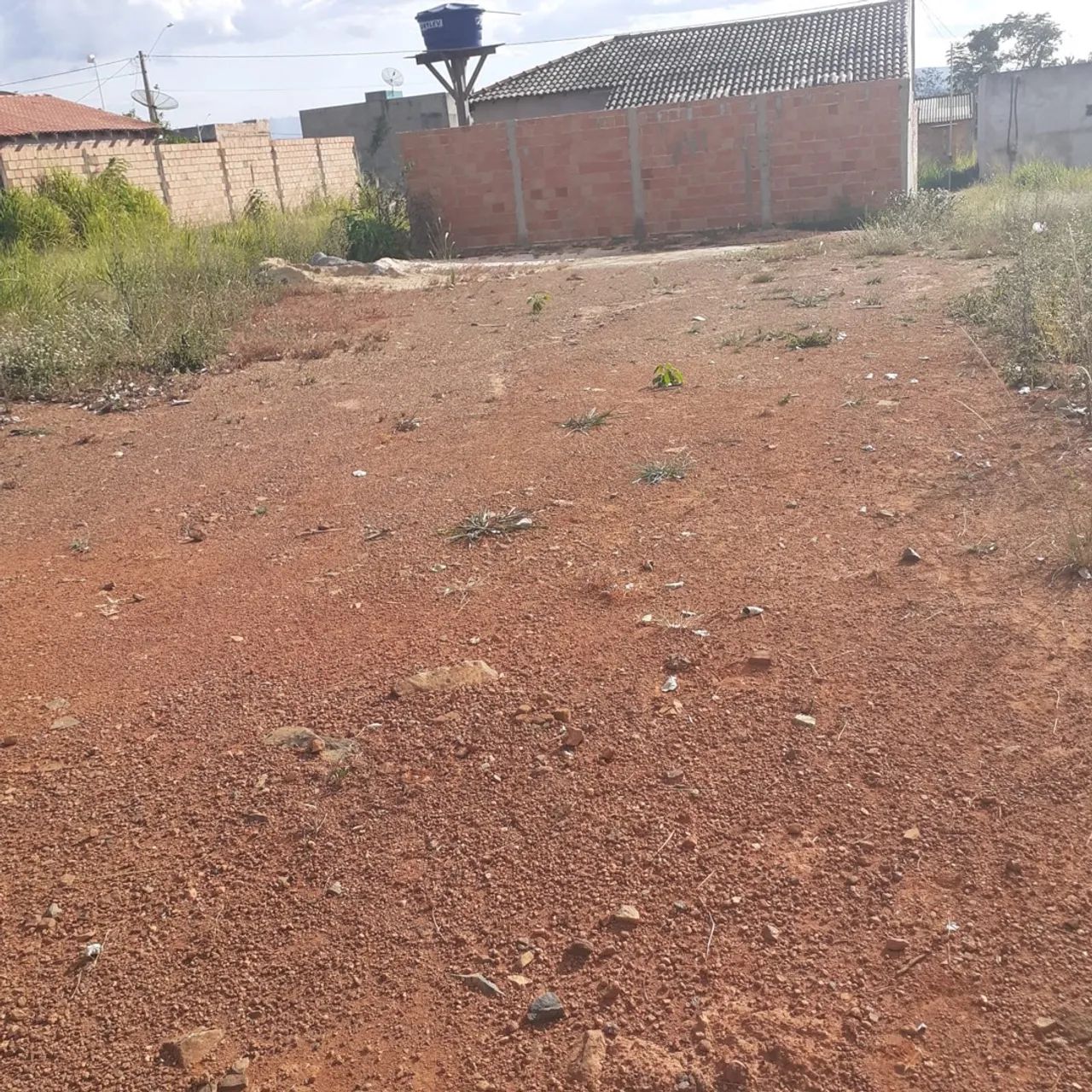 Vende-se Lote com ótima localização  - Foto 2