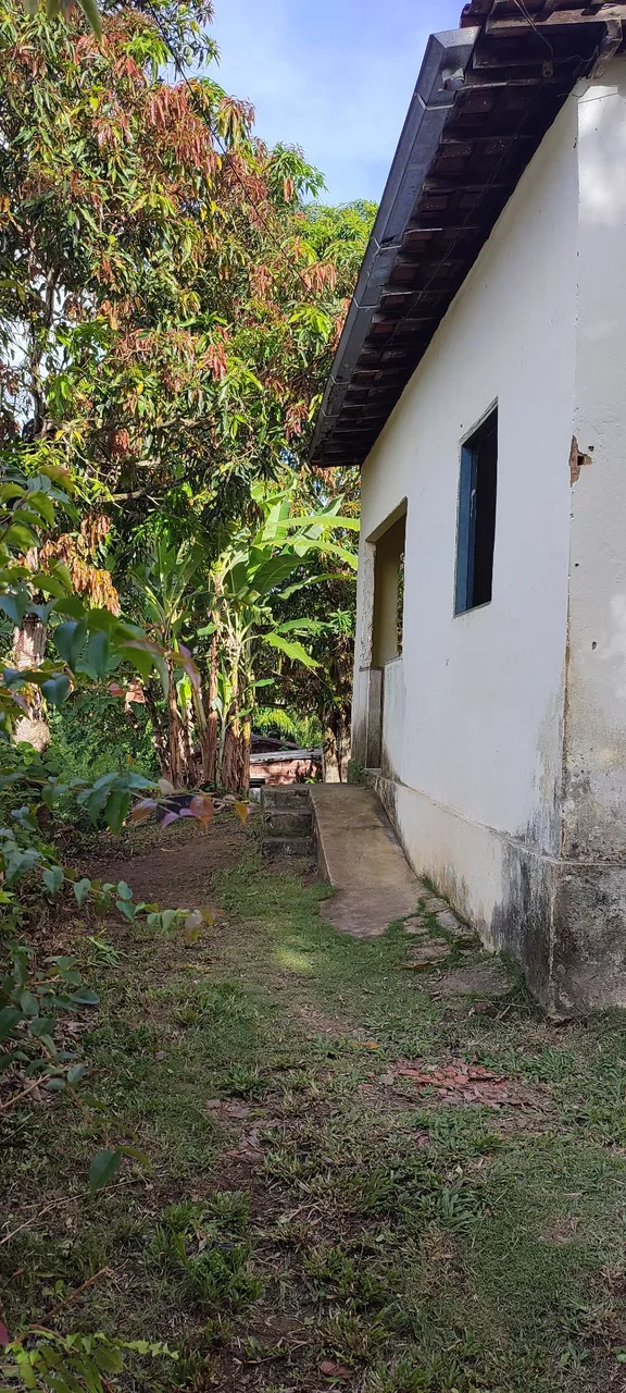 CASA A VENDA EM ÁREA DE SÍTIO