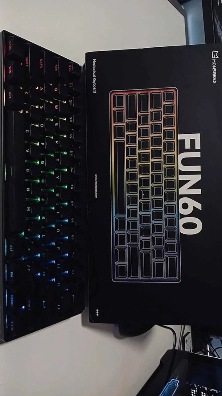 Teclado Magnético AKKO 60 PRO ARGB