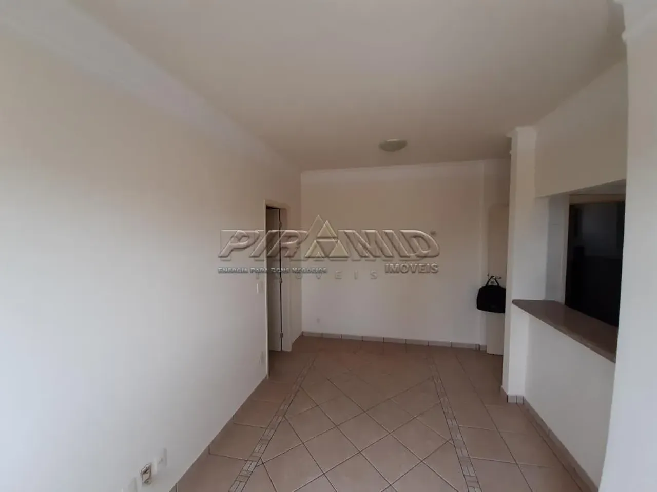 Apartamento padrão, bairro Vila Ana Maria, Zona Sul em Ribeirão Preto/SP;