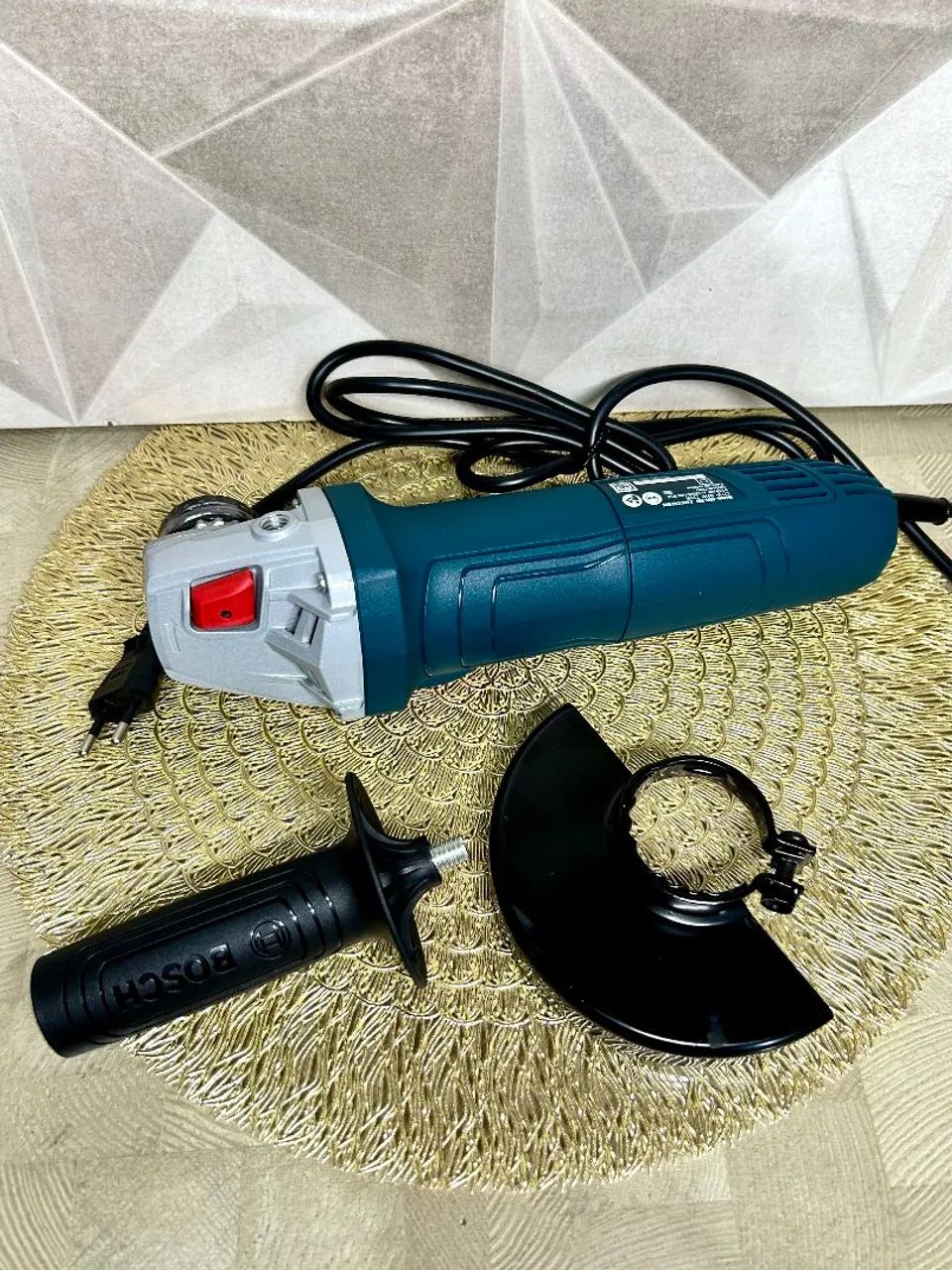 Esmerilhadeira Bosch 710w - Potência, Conforto e Durabilidade - Foto 2
