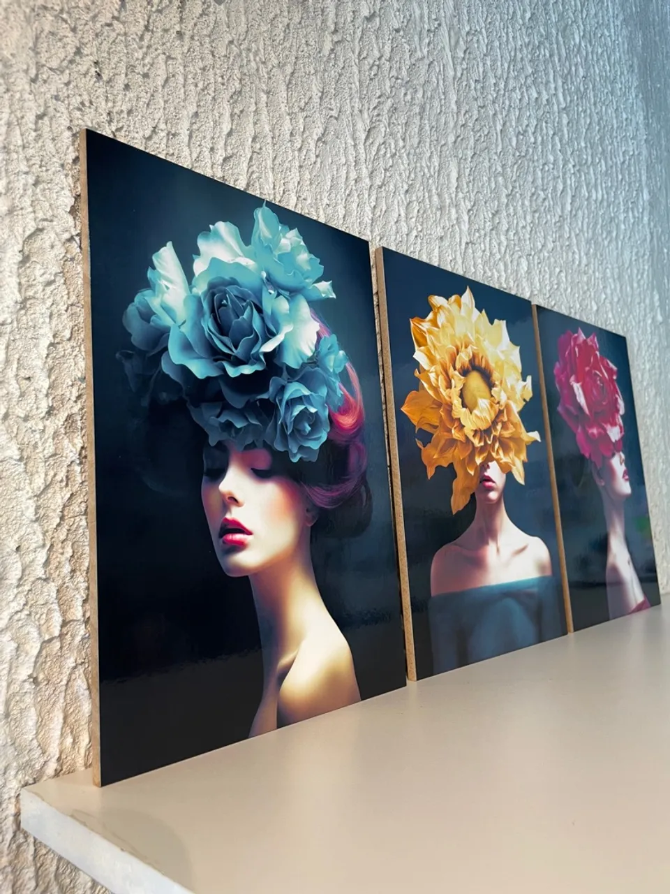 Quadros decorativos com flores e mulheres