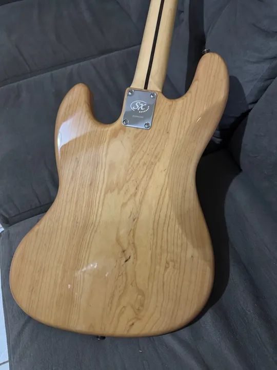 Baixo Sx ash zero na caixa 4 cordas  - Foto 6
