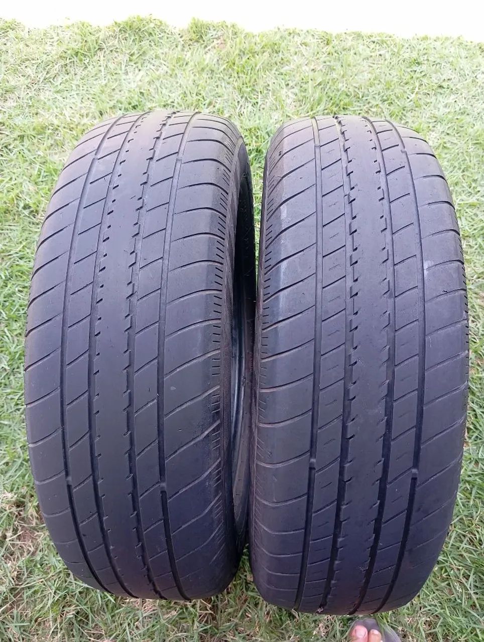 Par de pneus 185/70/14 JK VECTRA meia vida originais 