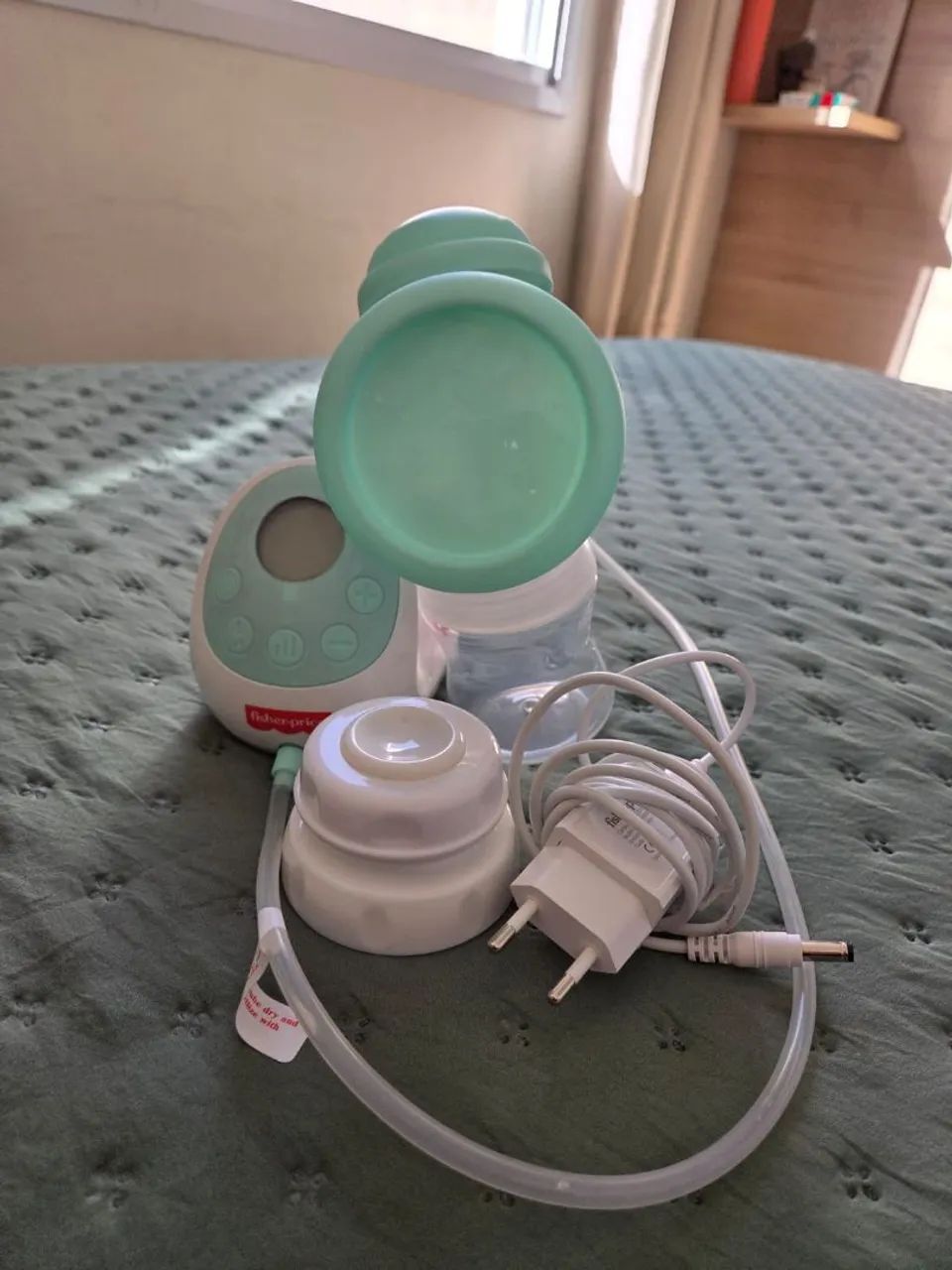 Bomba extrator de leite elétrico Fisher Price - Foto 4