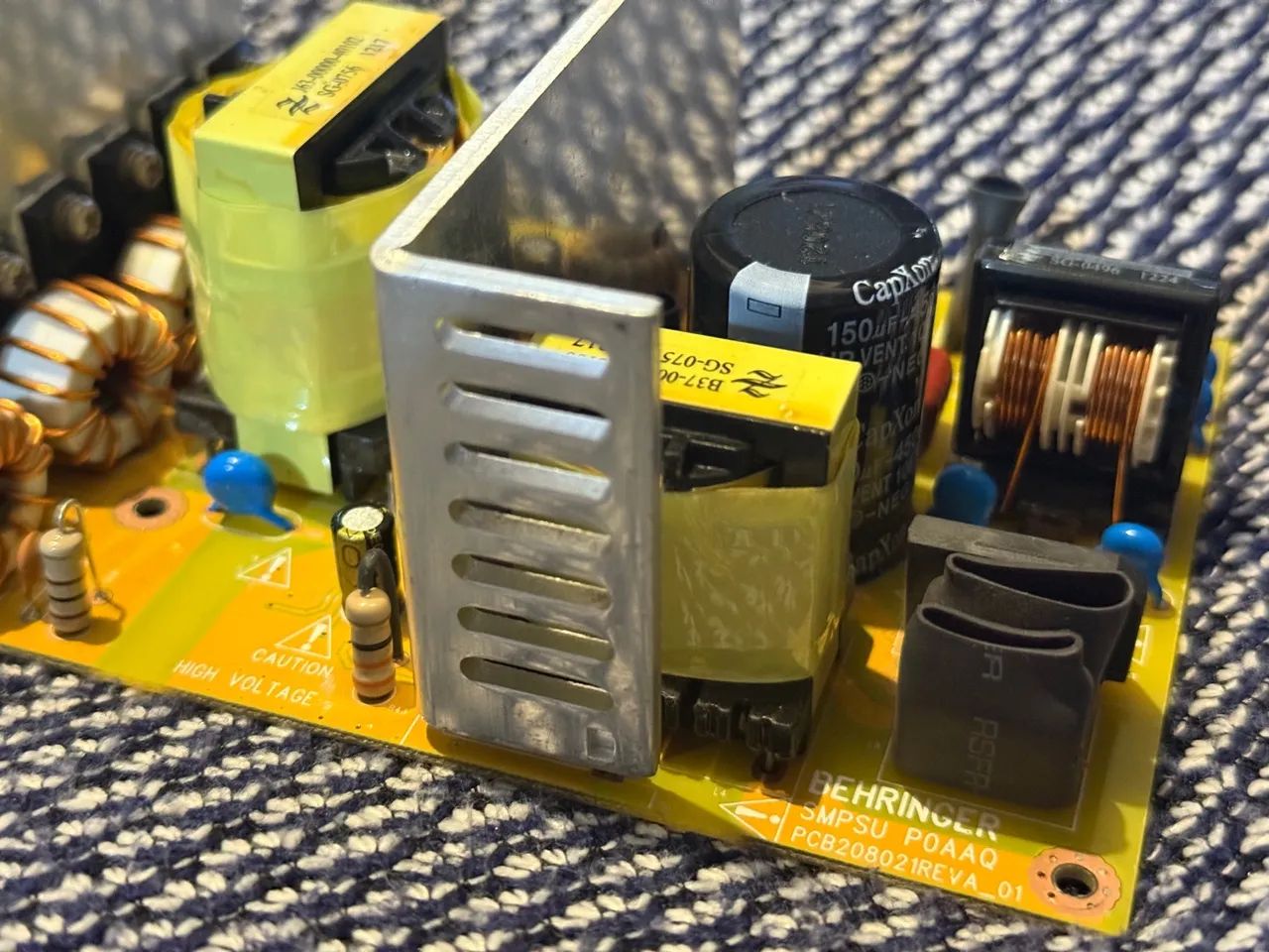 Fonte de alimentação X32 Behringer  - Foto 2