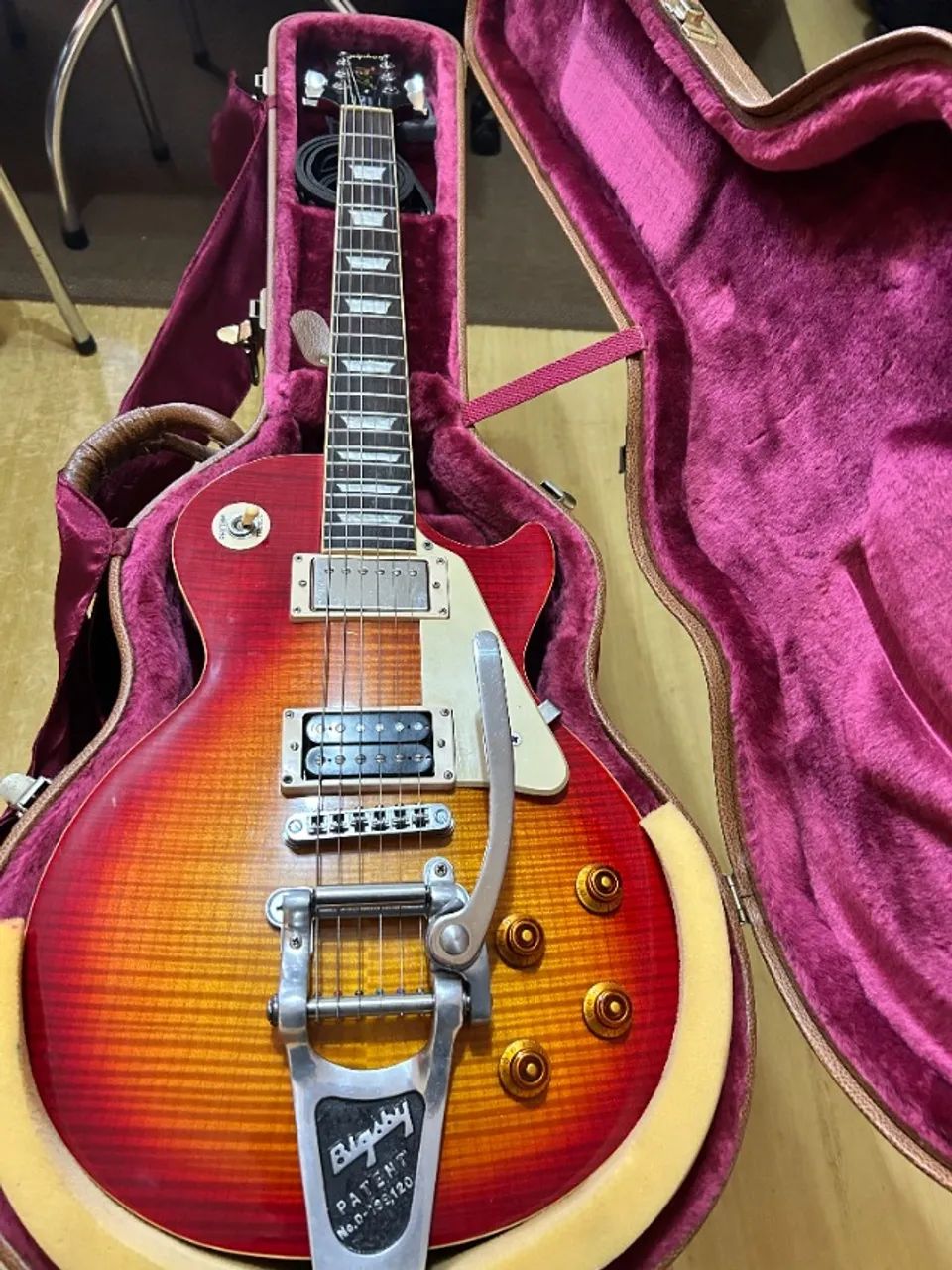 Epiphone Les Paul Standard Plus Top PRO Heritage Cherry Sunburst Epiphone Les Paul Standard Plus Top PRO Heritage Cherry Sunburst