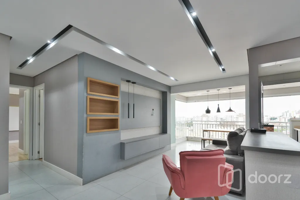 Imóvel na Celso Garcia com 2 dormitórios e 76m²