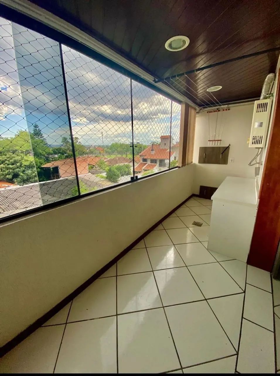 Apartamento de 73m² com 02 dormitórios, 01 suíte, 01 vaga, churrasqueira em Cachoeirinha. - Foto 3
