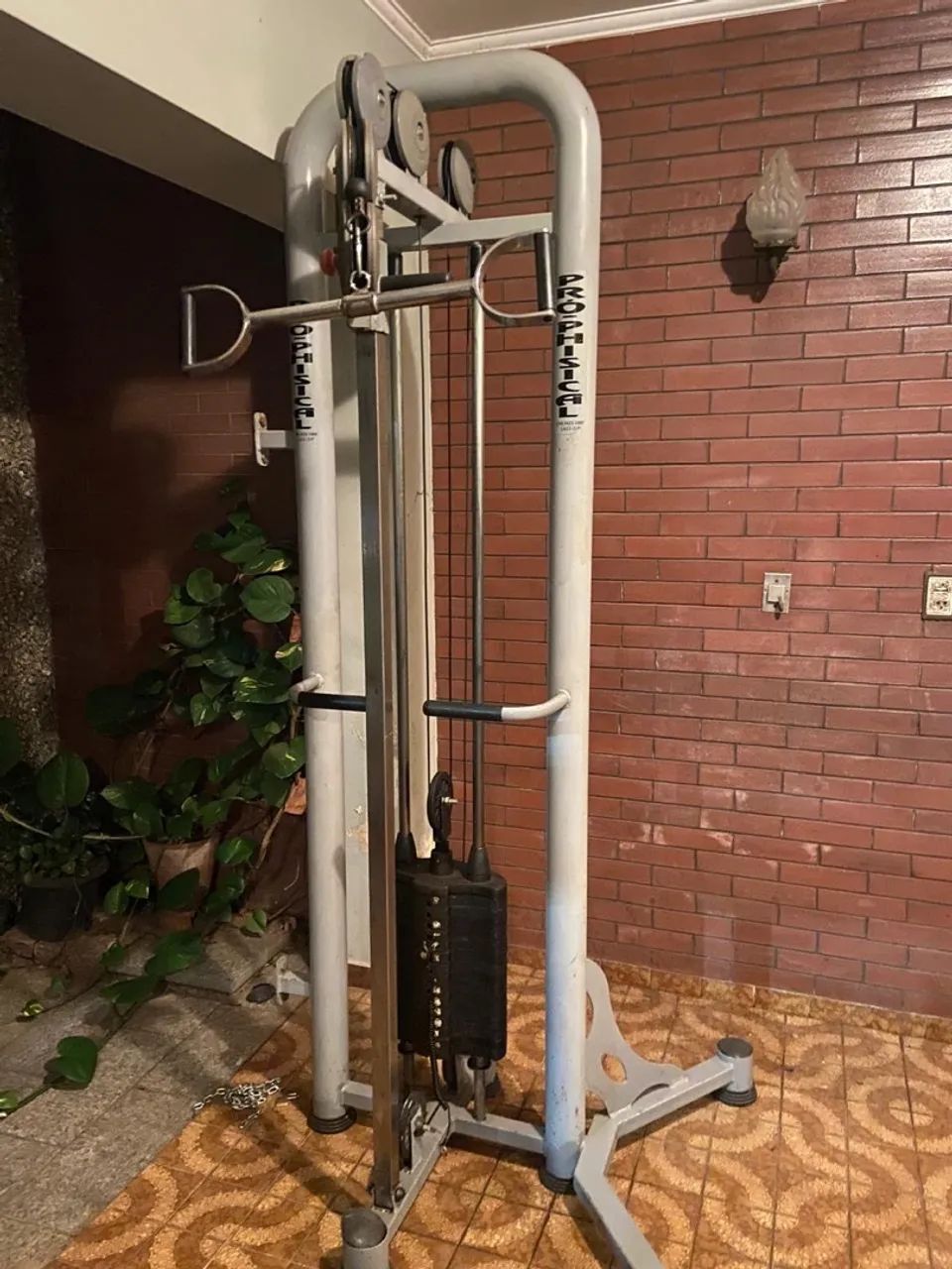 Aparelhagem de musculação - troco por moto no valor - Foto 3