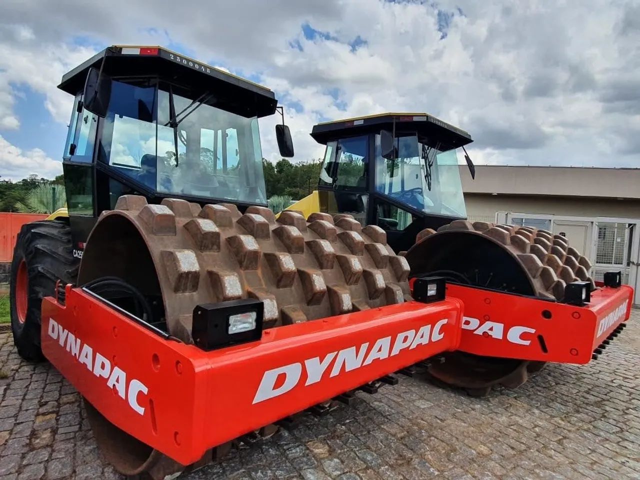 Rolo Compactador Dynapac CA250 - Foto 4