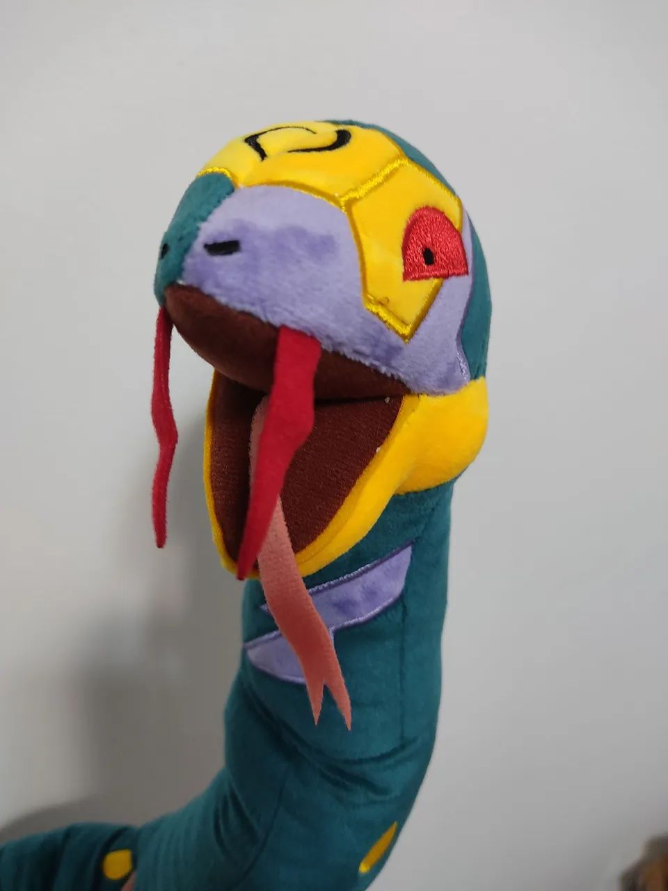 Pokémon Seviper de Pelúcia  - Foto 4