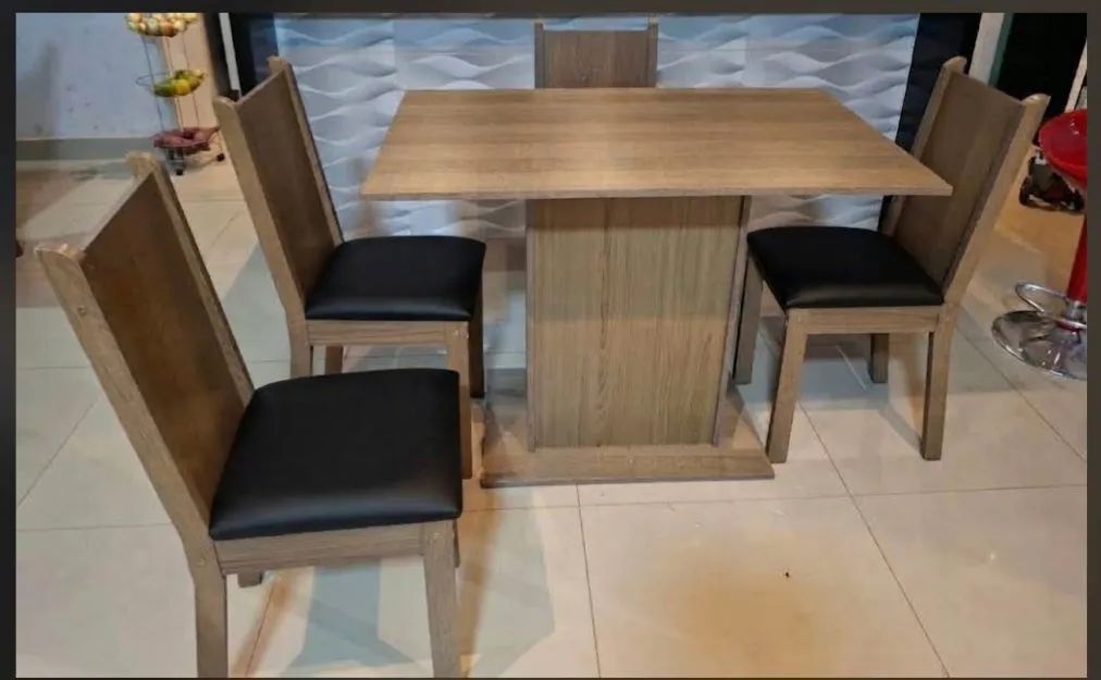 Mesa com cadeira  - Foto 2